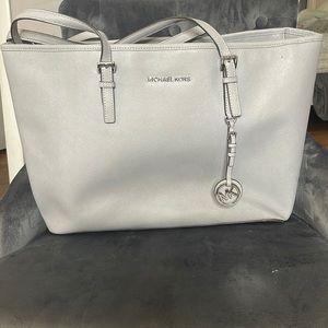 Micheal Kors Tote
